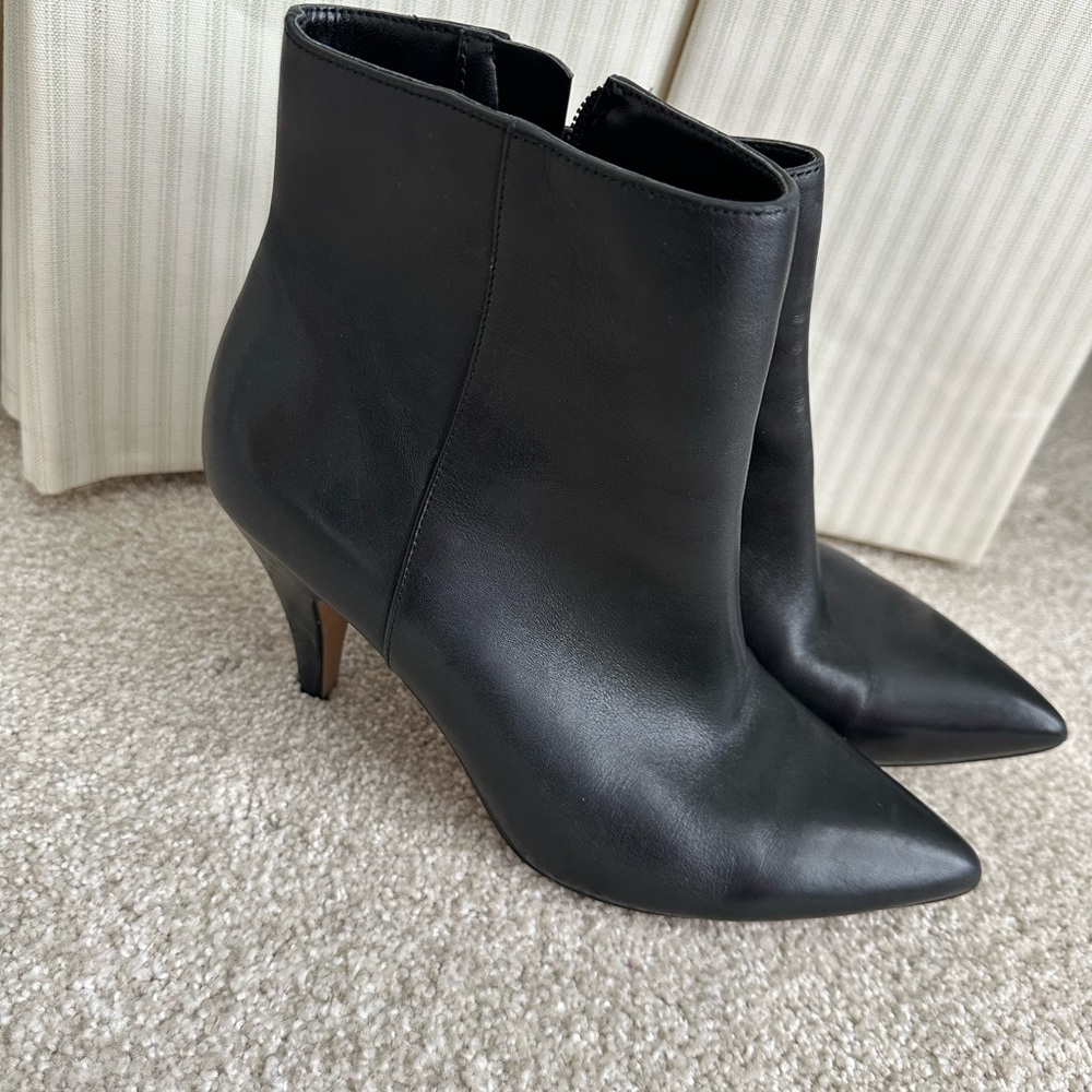 Vince Camuto Leather Boots Sz 8.5